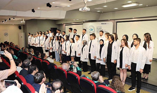 Tıp Fakültesi Beyaz Önlük Giyme Töreni gerçekleştirildi