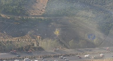 Tır alev aldı, ormanı tutuşturdu