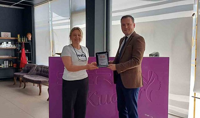 Toplumsal dayanışmaya destek kuaförlerden