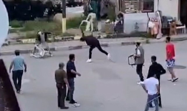 Trafikte korna kavgası meydan savaşına dönüştü... O anlar kamerada