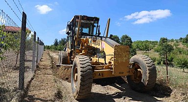 Turgutlu Belediyesinden 37 kırsal mahalleye yol desteği