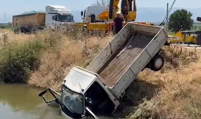 Turgutlu'da trafik kazası: 3 kişi yaralandı