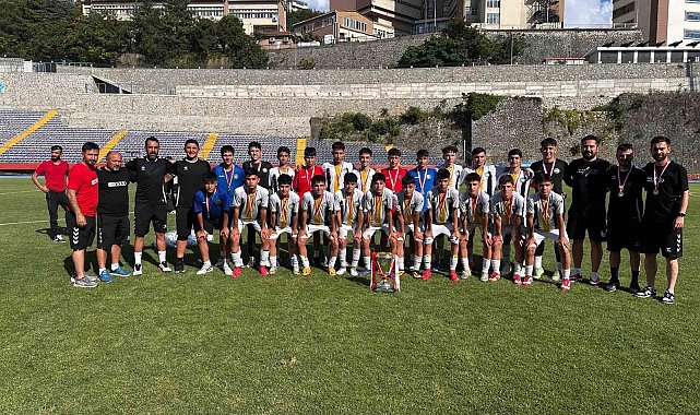 U15 Türkiye Futbol Şampiyonası'nda şampiyon Talas Belediyespor
