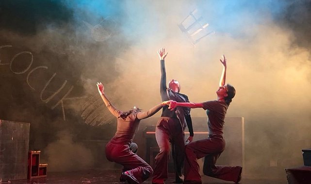 Ukrayna'da savaşın yıktığı sahne, Antalya'da yeniden kuruldu