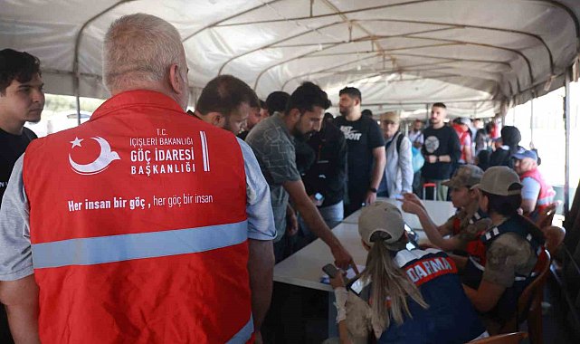 Ülkesine dönüş yapan Suriyelilerin buruk heyecanı