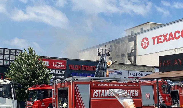 Ümraniye Oto Sanayi Sitesi'nde çıkan yangın söndürüldü