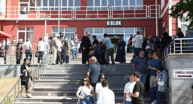 Üniversite sınavı için öğrenciler TYT'de ter döktü