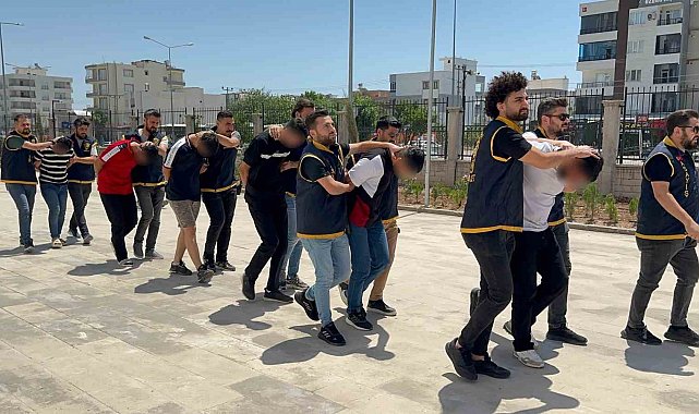 Ünlü sanatçının oğlunu öldürdüğü iddia edilen 6 şüpheli adliyeye sevk edildi