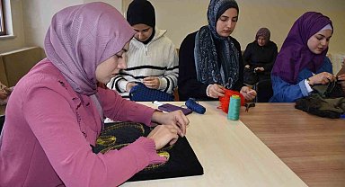 Üreten eller Hasan Celal Güzel Gençlik Merkezi'nde buluşuyor