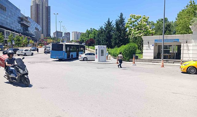 Vale ile otobüs şoförünün demir çubuklu kavgası kamerada