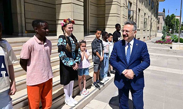 Vali Aksoy, çocuk işçiliğiyle ilgili video çekimine katıldı