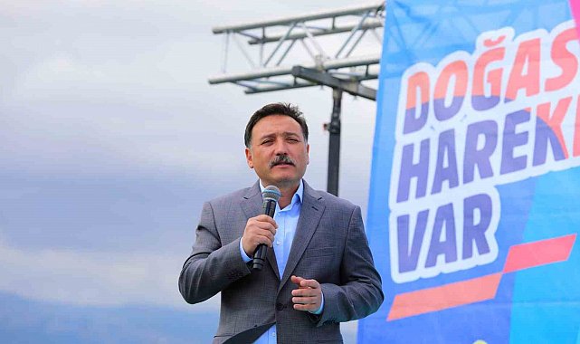 Vali Çiçek: "Koruyucu aileler; pırıl pırıl yavrularımızın geleceğe güvenle bakmaları, korkusuzca yaşamaları için bir sığınak ve liman"