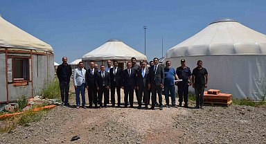 Vali Sözer, Obakent Tematik Gençlik Kampı'nda incelemelerde bulundu