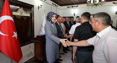 Vali Yiğitbaşı personel ile bayramlaştı