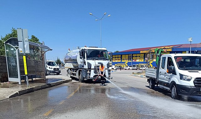 Van Büyükşehir Belediyesinden bayram temizliği çalışması