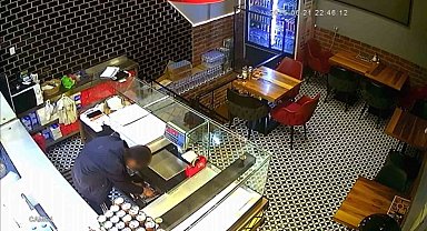 Van'da börekçide hırsızlık kameraya yansıdı