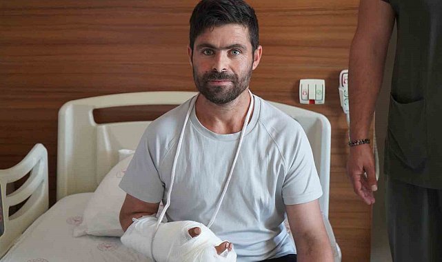 Van'da zorlu el ameliyatı: 10 saatlik mücadeleyle hayata tutundu