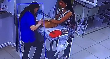 Veteriner kliniğinde köpeğini tedavi ettiren kadın bayıldı
