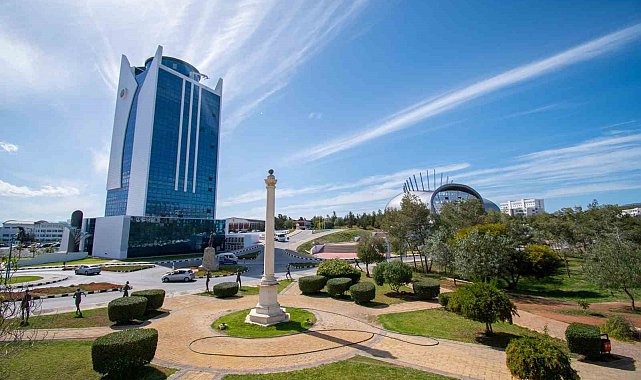 Yakın Doğu Üniversitesi dünyanın en etkili 43'üncü üniversitesi oldu