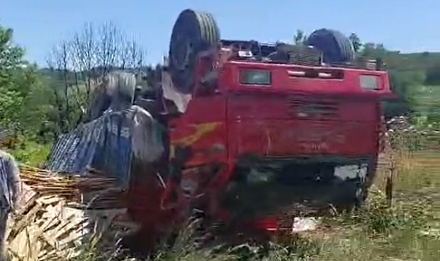 Yalova'da freni boşalan kamyon ters devrildi: 1 yaralı