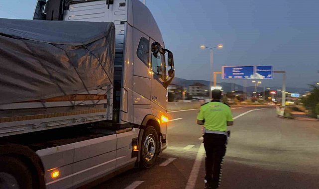 Yasak olmasına rağmen yola çıktı, cezayı yedi