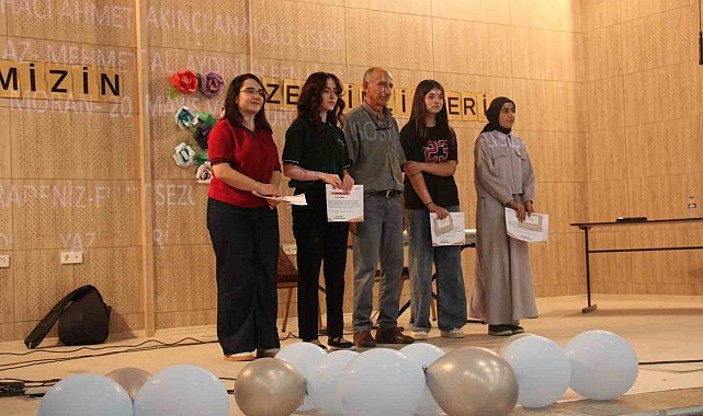 Yazar Remzi Kokargül kitap gelirini öğrencilere bağışladı