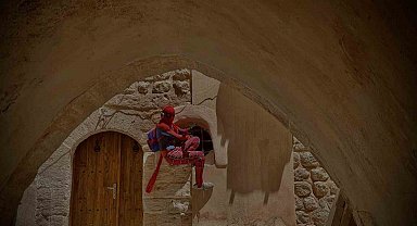 Yerli örümcek adamın 64'üncü durağı Mardin oldu