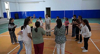 Yeşilyurt'taki çocuk şenliği yoğun ilgi gördü