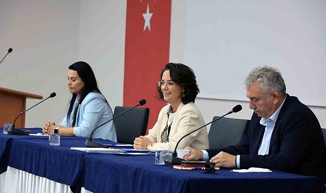 Yıkılan Mustafa Muğlalı işhanındaki hak sahiplerine arsa tahsisi yapıldı