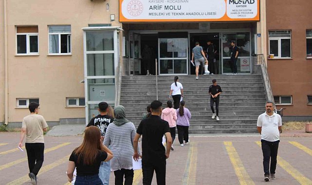 YKS'nin ikinci oturumu başladı