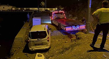 Yol sanılan bina enkazına ikinci kez araç uçtu