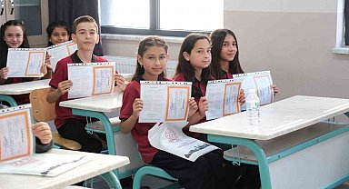 Yozgat'ta 68 bin 326 öğrenci karne aldı