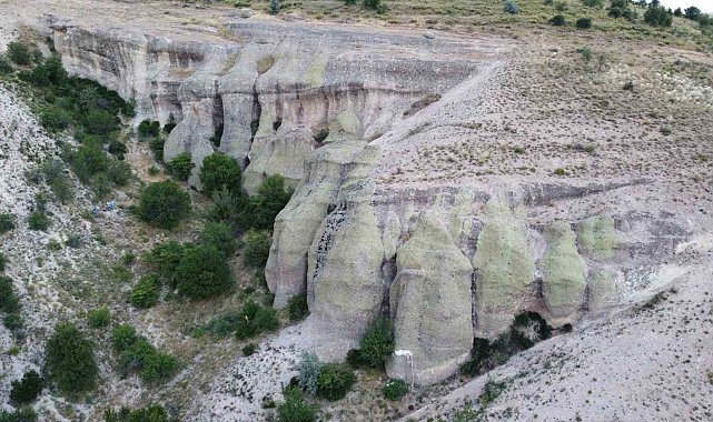 Yozgat'ta Peri Bacası benzeri doğal oluşumlar doğaseverlerin ilgisini çekiyor