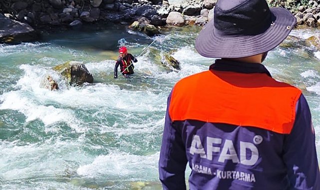 Yüksekova'da derenin sularında kaybolan vatandaşı arama çalışması yeniden başladı