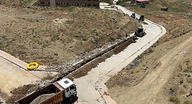 Yüksekova'da doğalgaz çalışmaları hız kesmiyor: 5 mahalle doğalgaza kavuşuyor