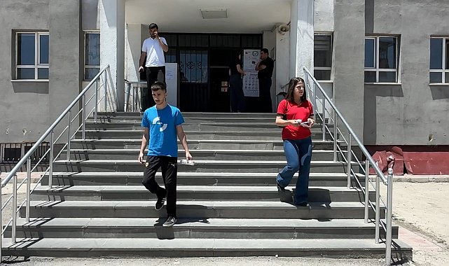 Yüksekova'da YKS'nin ikinci oturumu sona erdi