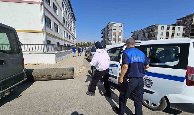 Zabıta ekipleri, geç kalan öğrenciyi LGS sınavına yetiştirdi