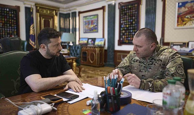 Zelenskiy'den Rusya'ya yönelik İHA saldırıları hakkında açıklama: "Şüphesiz tarih kitaplarında yer alacak"