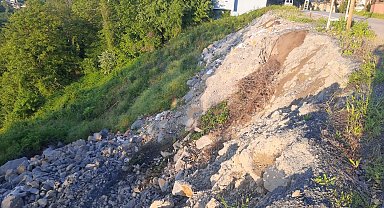 Zonguldak'ta 20 köyü birbirine bağlayan yolda yeni heyelan riski