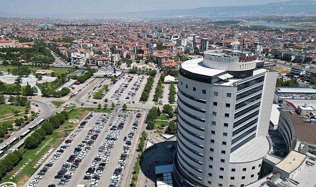 14 katlı hastane binası dron ile yıkandı