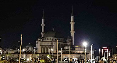 15 Temmuz darbe girişiminin 9. yılında tüm yurtta camilerde selalar okundu