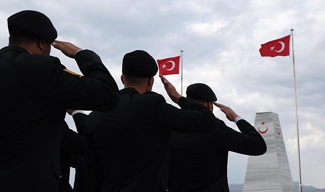 15 Temmuz kapsamında Garnizon Şehitliğinde anma programı düzenlendi