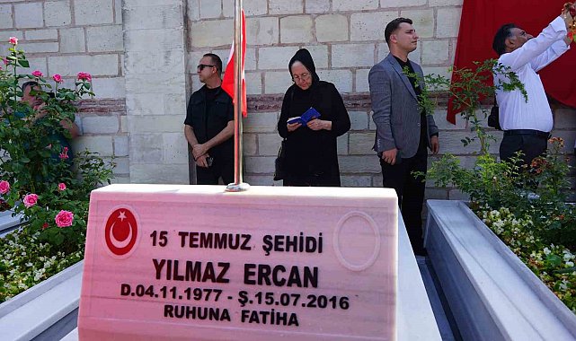 15 Temmuz Şehitleri Edirnekapı Şehitliği'nde dualarla anıldı