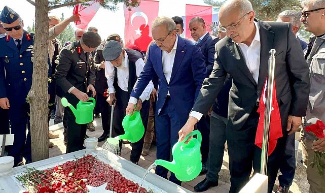 15 Temmuz Şehitleri mezarları başında anıldı