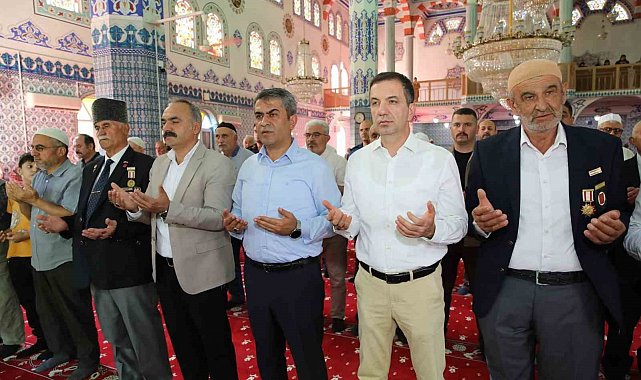 15 Temmuz Şehitleri Suluova'da dualarla anıldı