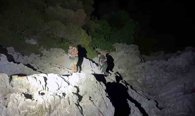 2 düzensiz göçmen karadan ulaşımın bulunmadığı bölgeye bırakıldı