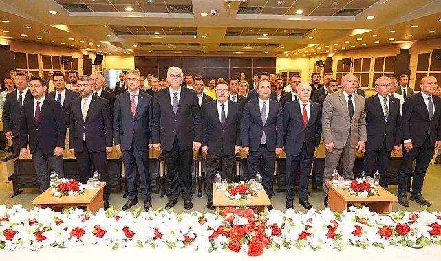 'Cumhuriyeti Kuran Şehirler' Erzurum'da buluştu