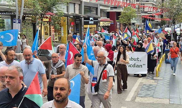 'Srebrenitsa Katliamı' Samsun'da kınandı