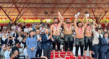 Abdulrefik Öner, başpehlivanlığa bir adım daha yaklaştı