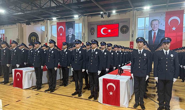 Adana'da 323 polis adayı yemin ederek mezun oldu